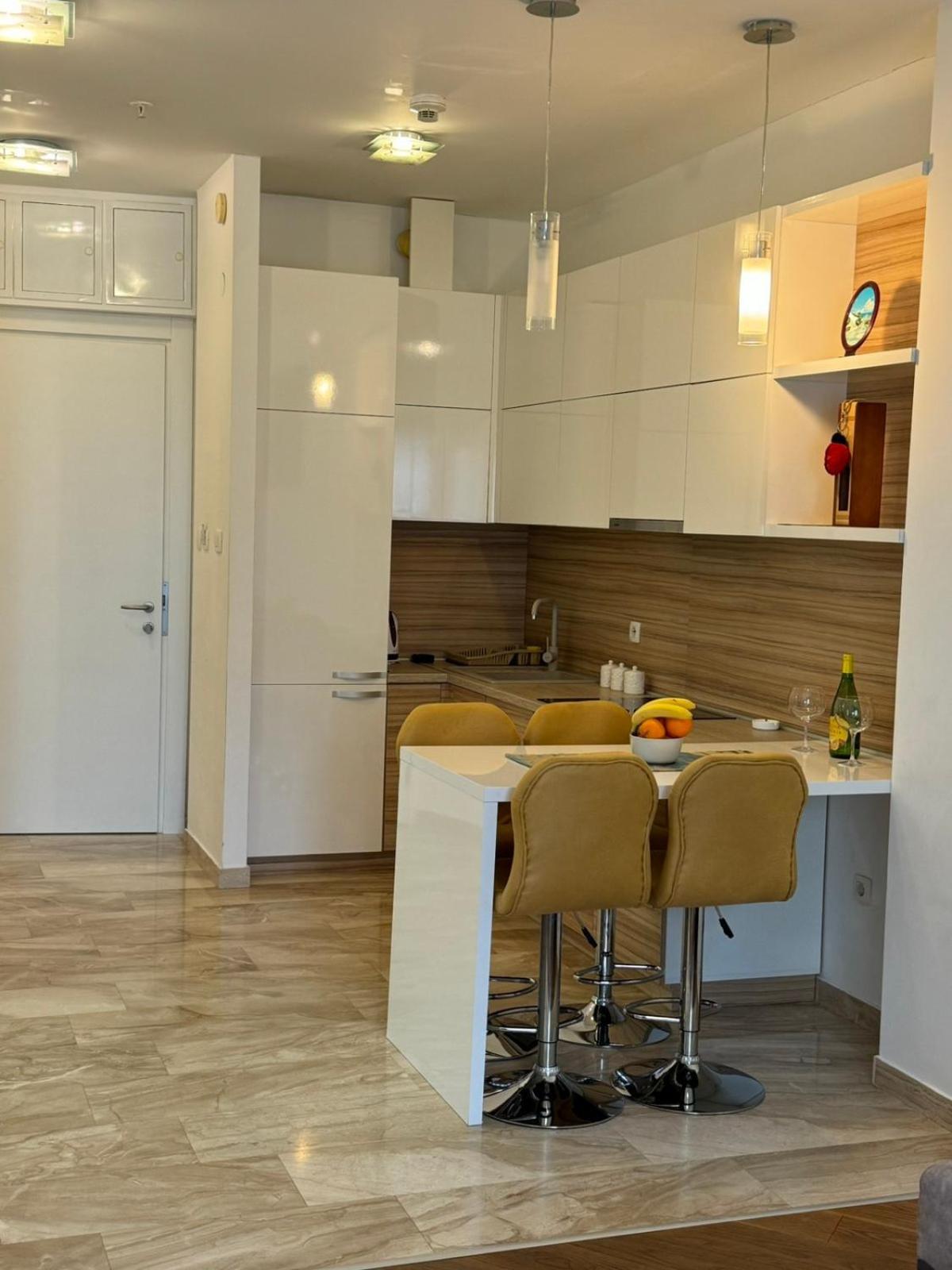 Apartman Anna Tre Canne Budva Exterior foto